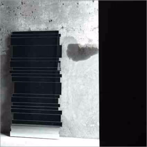 Paradox Mirror by Glas Italia