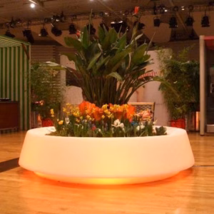 Giò Piatto Light Pot by Slide