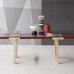 Tracks extending table by Bonaldo
