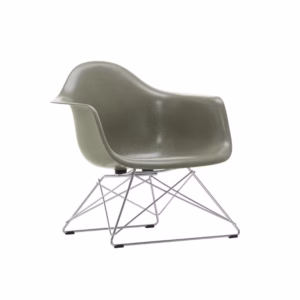 Eames Fiberglass Armchair LAR