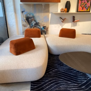 Vivieffe 85 Shell Sofa Ex-display