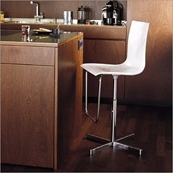Desalto Wok swivelling barstool with adjustable height 